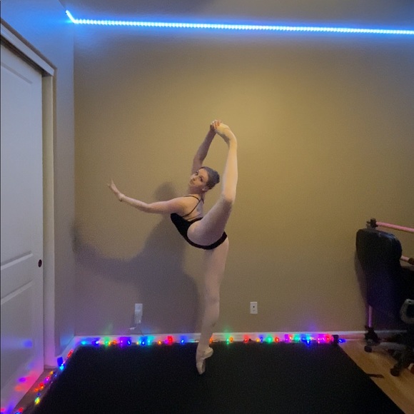 Meet your Posher, Ava - Picture 6 of 9